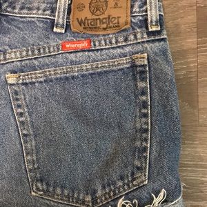 VINTAGE WRANGLER HANDMADE SHORTS ✨🖤